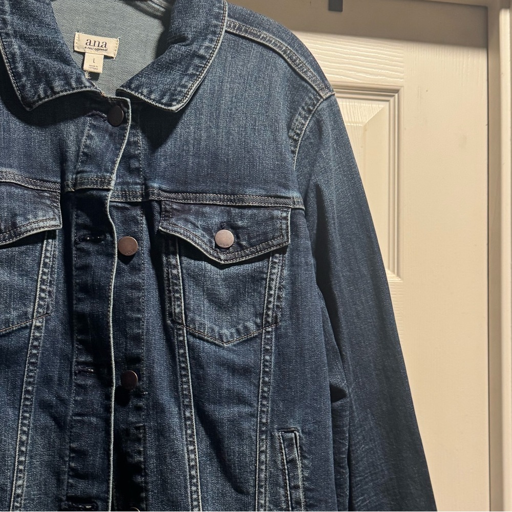 NWT a.n.a Women's Dark Blue Jean Jacket Size Large - Picture 3 of 6